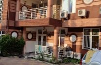 NGALIEMA/BINZA-METEO: MISE EN VENTE D'UNE PROPRIETE DE 20m×22m COMPOSEE,  DE DEUX APPARTEMENT,  DONT CHACUN DES APPARTEMENT COMPREND  4 CHAMBRES ,double Salon , 4 salles de bain.. mediacongo