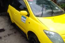 A VENDRE TOYOTA IST automobile_motos_velos_engins_et_pieces