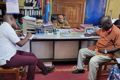 divers LA PROVINCE EDUCATIO  