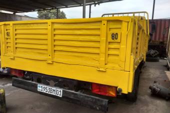Camion avec Benne  vendre 