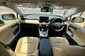Toyota RAV4 AWDi Hybride 2021  Matcha Gari