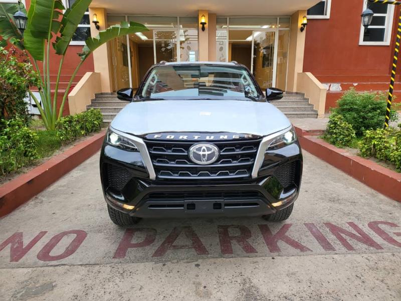 Toyota Fortuner 2023