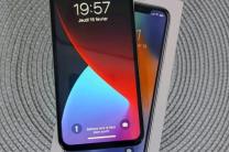 Iphone en carton avec accessoires ou sans  telephones_tablettes_et_accessoires