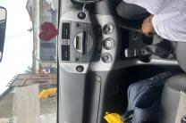 Véhicule venu de londre automobile_motos_velos_engins_et_pieces