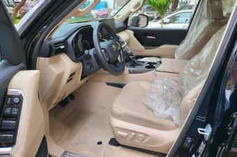 Toyota Land Cruiser twin turbo 2022