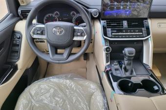 Toyota Land Cruiser twin turbo 2022