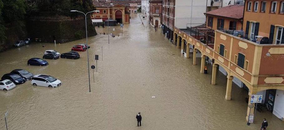 En Italie, des inondations font au moins treize morts
