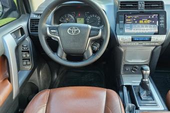 Toyota Prado Vxr Annee  201819 Authentique Non Modifier Automatique Steptronique Essence 4 cylindre Interior Cuire Toit Ouvrant 47000 km Camera de recule Full parking 