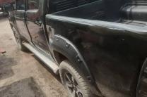 Toyota pick-up hilux  automobile_motos_velos_engins_et_pieces