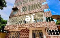 VENTE: PARCELLE DE 400m² AVEC SERVITUDE DOTÉE D’UN BÂTIMENT R+1 COMPOSÉ DE DEUX APPARTEMENTS SUR KINSHASA-NGALIEMA mediacongo