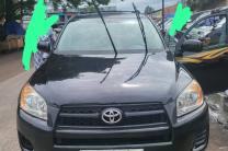Toyota rav4 2010 automobile_motos_velos_engins_et_pieces