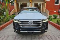 Toyota Land Cruiser Vx 2023 automobile_motos_velos_engins_et_pieces