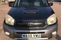 Toyota Rav4 intermédiaire  automobile_motos_velos_engins_et_pieces