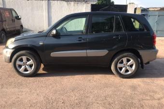 Toyota Rav4 intermdiaire 