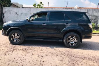 Toyota Fortuner modifier 