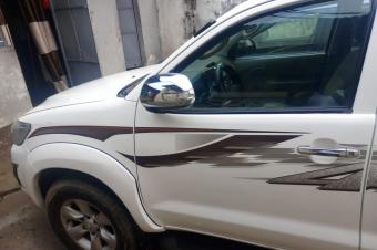 Vente toyota hilux sans plaque 