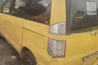 TOYOTA NOAH  AO117