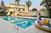 Apparemment à vendre à Gombe Royal mediacongo