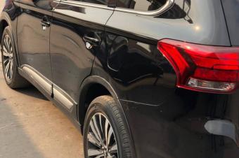 Mitsubishi outlander 2020