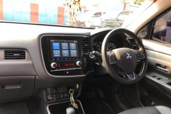 Mitsubishi outlander 2020