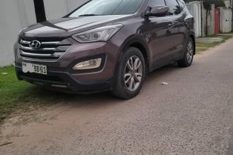 HYUNDAI SANTAFE 2014 Automatique essence 4 cylindres 61000km Climatisation impeccable Prix 14.000