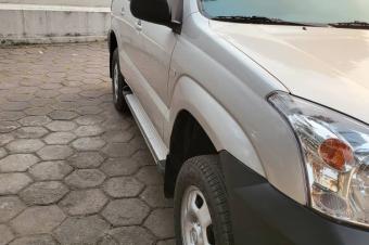 TOYOTA PRADO GX Couleur dorigine climatis diesel manuel 4x4 moteur 5l  13000 dernier prix