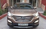 ?Hyundai Santa Fe  ?Annee : 2014/15 ?Automatique Steptronique ?Essence 6 cylindre ?Interior tissus ?4 x 4 ?47000 km ?3 banquette (7 places) ?Telephone/Bleutooth ?Phares Led ?Cruise