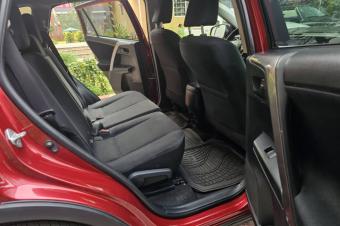 Toyota Rav4 Non hybrid Annee  2017 Automatique Steptronique Essence 4 cylindre interior tissus 56000 km 4 x 4  Camera de Recule Eco et Sport mode Telephonebleutooth 