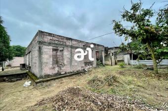VENTE PARCELLE DE 849 m AVEC BTISSE EN FINITION A MONT NGAFULASEBO