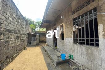 VENTE MORCELLEMENT DE PARCELLE DE 416m AVEC BTISSE DEPOQUE SUR KINSHASAMON NGAFULA