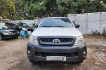 Vente toyota hilux  automobile_motos_velos_engins_et_pieces