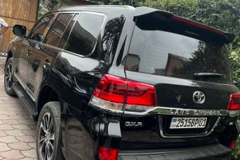 Toyota Land Cruiser GXR 