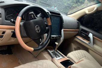 Toyota Land Cruiser GXR 