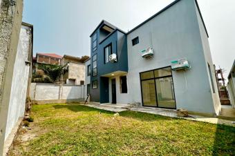 VENTE BELLE VILLA NEUVE AU SEIN DUNE RSIDENCE FERME DE 20 VILLAS AU TOTAL SUR KINSHASANGALIEMA