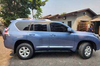 Prado tx 2015 diesel manuelle Kilomtrage 90000 moteur 5l prix 36500  discuter