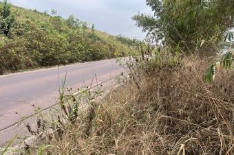 TERRAINS DE 20m sur 20m  VENDRE  MULKU  dans la commune de Maluku juste aprs la commune de la nsele  Prix 6500  discuter