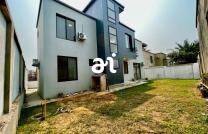 VENTE: BELLE VILLA NEUVE AU SEIN D’UNE RÉSIDENCE FERMÉE DE 20 VILLAS AU TOTAL SUR KINSHASA-NGALIEMA mediacongo