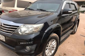 TOYOTA FORTUNER 2015