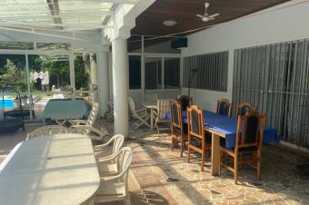 Villa  vendre  Gombe 