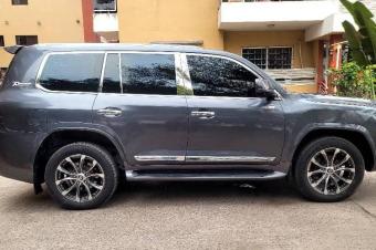 TOYOTA LAND CRUISER GR 2023