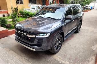 TOYOTA LAND CRUISER GR 2023