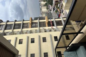 APPARTEMENT  DANS LIMMEUBLE DIKIN SUR LE BOULEVARD DU 30 JUIN
