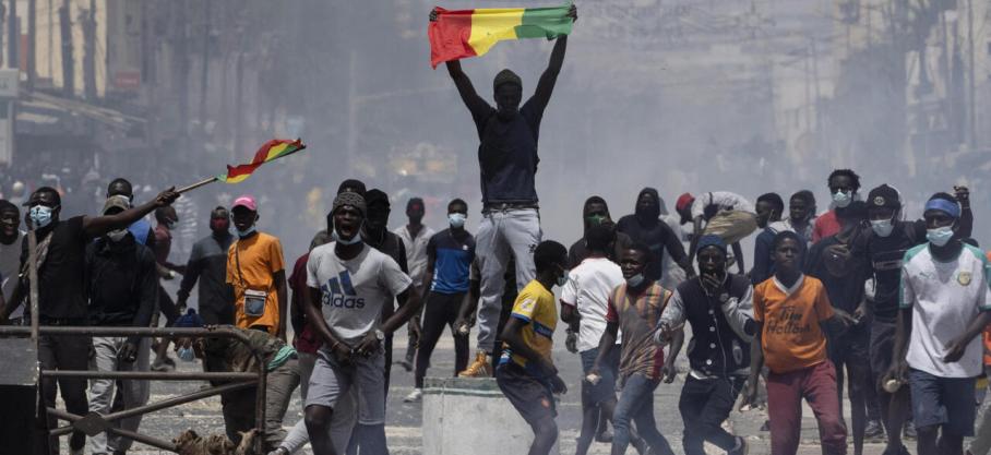 Sénégal : heurts meurtriers à Dakar après la condamnation de l'opposant Ousmane Sonko
