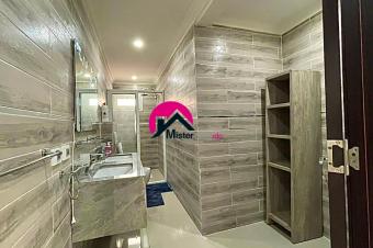 Belle villa privative RC1 clef en main des 4CHS 3 salles deau  wc visiteurs 2 sjours cuisine  magasin y compris tous les meubles etc.  Limet Kingabwa Cit du Fleuve 