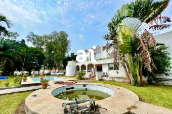 VENTE GRANDE PROPRIT DE 6000m DOTE DUNE GRANDE MAISON BASSE DE PLUSIEURS PICES 