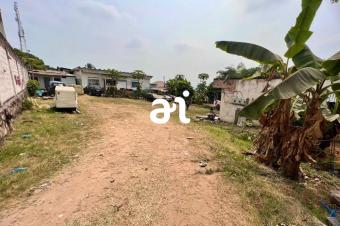 VENTE 4 MORCELLEMENTS DE TERRAIN DE 10m sur 32 CHACUN SUR KINSHASANGALIEMA 