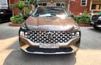 ?Hyundai Santa Fe ?Annee :2022 ?2000 km ?Automatic steptronic ?Essence 4 cylindre ?Full option ?Demarrage bouton ?interior Cuire ?Siege electrique (2 côte) ?Panoramique (toit ou mediacongo