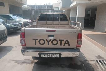 TOYOTA HILUX A VENDRE 