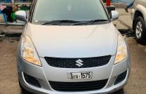 Suzuki Swift automatique essence sans plaque 4 cylindres couleur d’origine en très bonne état 5700$ a discuter  mediacongo