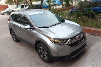 Honda CRV Annee 2018 Automatic steptronic Essence 4 cylindre Demarrage bouton interior tissus Siege electrique   4 x 4 Camera de recule TelephoneBleutooth Chargeur wif